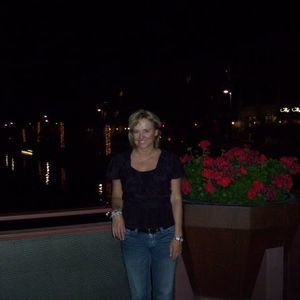 Meet your Posher, Sherry